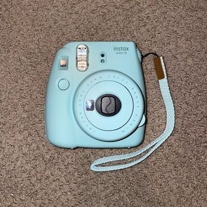Instax Mini 9 Polaroid camera! light aqua colour